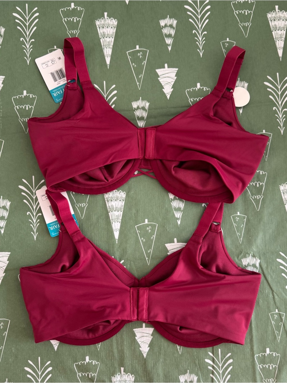 Lot of 2 Vanity Fair Radiant Full Coverage Underwire Bras 40DDD Magenta Red - Picture 4 of 16